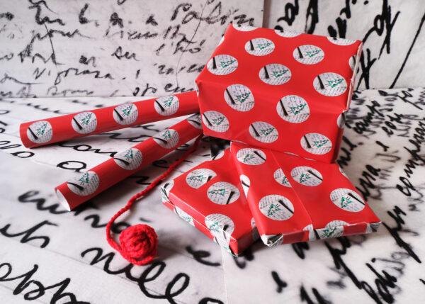carta regalo natalizia rossa