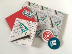 carta regalo alberelli con biglietto natalizio
